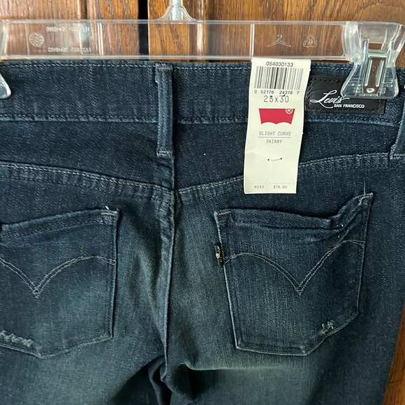 Levi’s Slight Curve Stretch Skinny Jeans - Picture 3 of 6